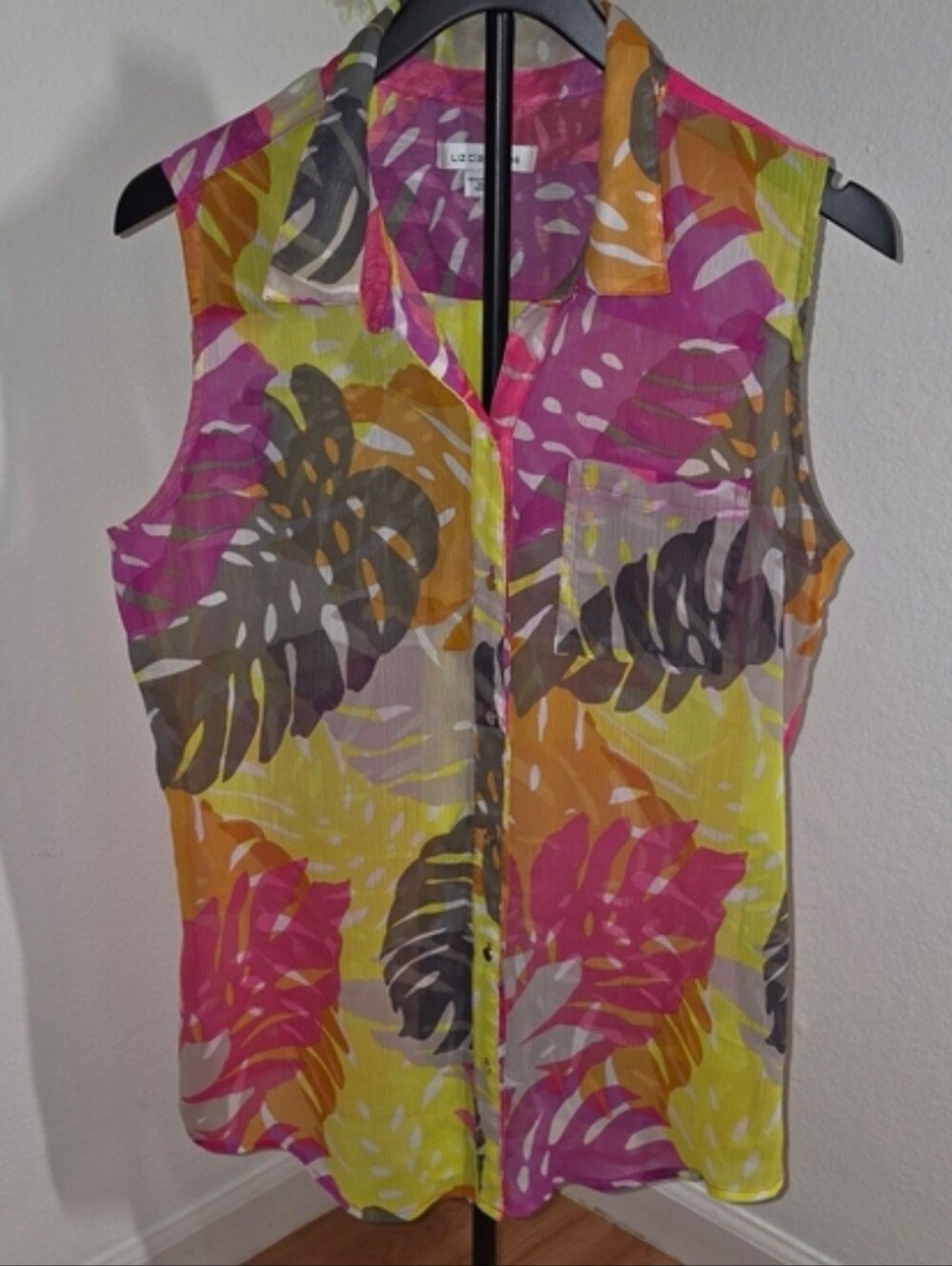 Liz Claiborne Sleeveless Tropical Button-Down Blouse in Yellow, Pink & Gray